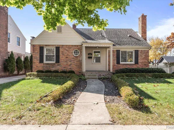 23167 Cromwell St, Dearborn, MI 48128