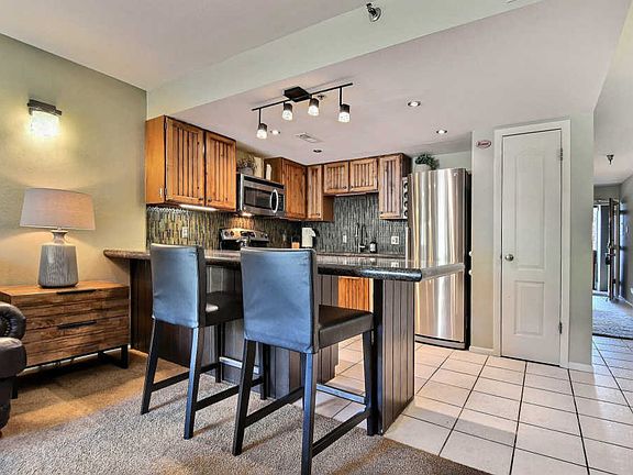 2nd image of 1487 Woodside Ave #B203