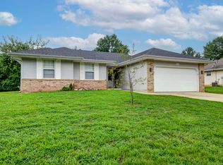 206 E Wilson St, Republic, MO 65738