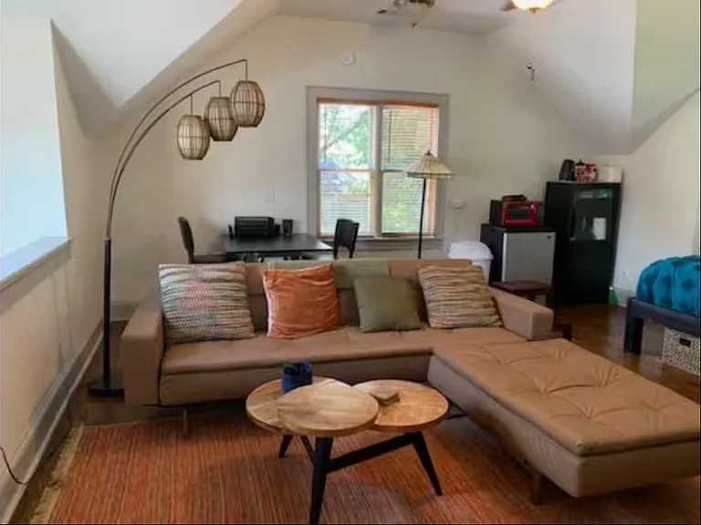 2284 Cottage Grove Ave SE #CARRIAGE HOUSE — Photo 6