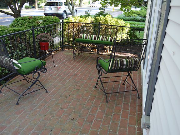 Front Porch Views Of The Tred Avon River