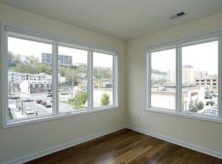 23 River Rd #4825, Edgewater, NJ 07020