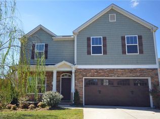 4263 Lochurst Dr, Pfafftown, NC 27040