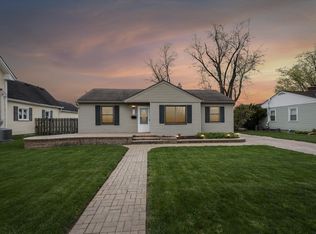 211 N 5th St, Brighton, MI 48116