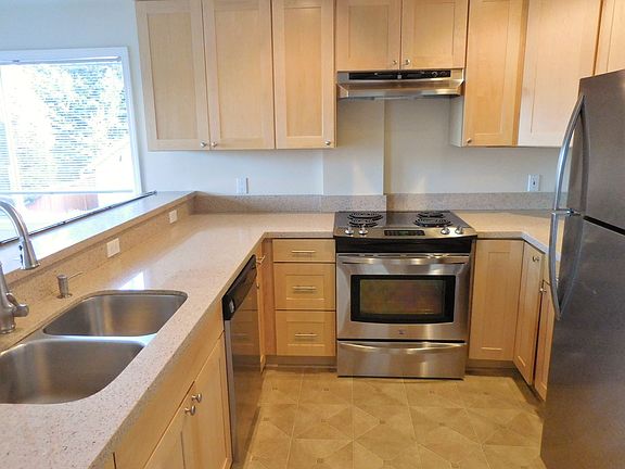 3rd image of 214 W McGraw St APT 205