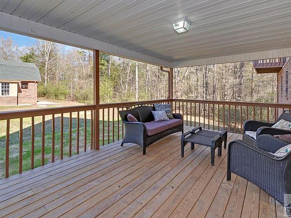 3rd image of 266 Harvey Ln