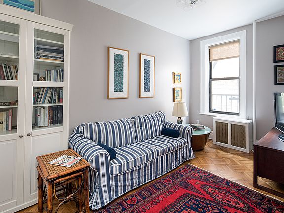 5th image of 420 8th Ave APT 2C