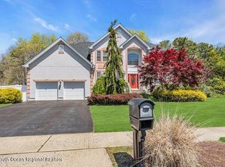 9 Summerhill Ave, Jackson, NJ 08527