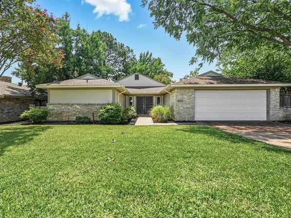 5806 Village Glen Trl, Arlington, TX 76016