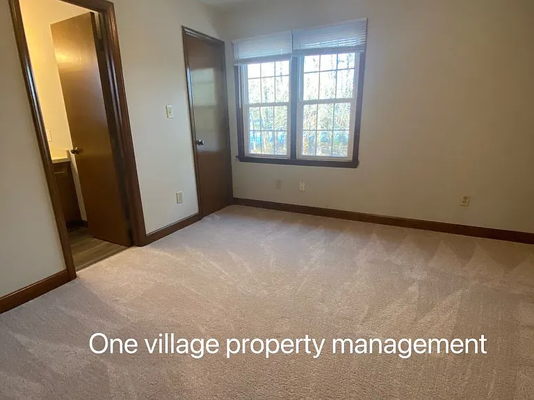 433 Creekway Dr — Photo 10