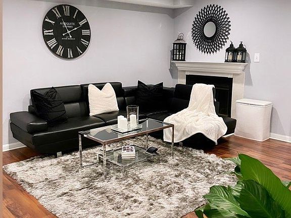 3rd image of 6937 Mary Caroline Cir Unit H