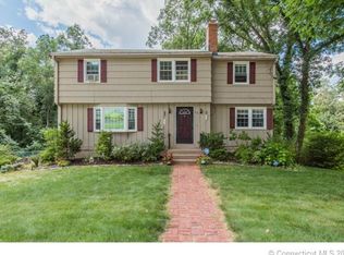 16 Knollwood Dr, Vernon, CT 06066