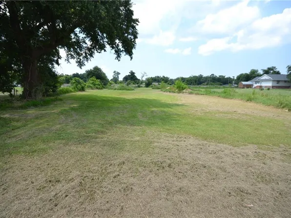 17426 Old Spanish Trl, Des Allemands, LA 70030