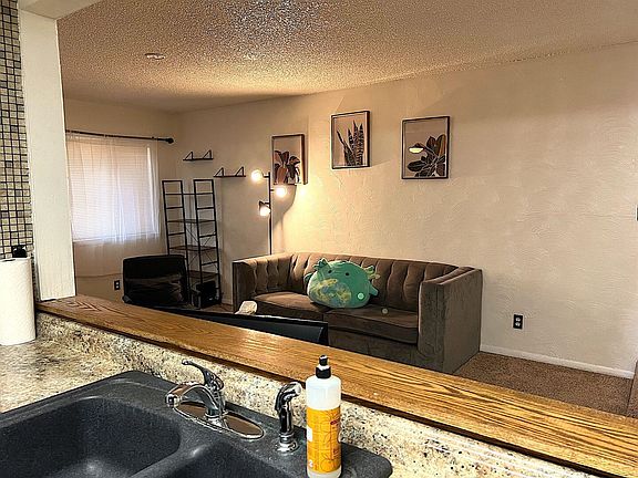 5th image of 12004 Stilwell Dr NE APT B