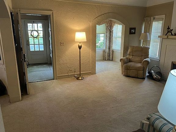 4th image of 539 Meadow Ln