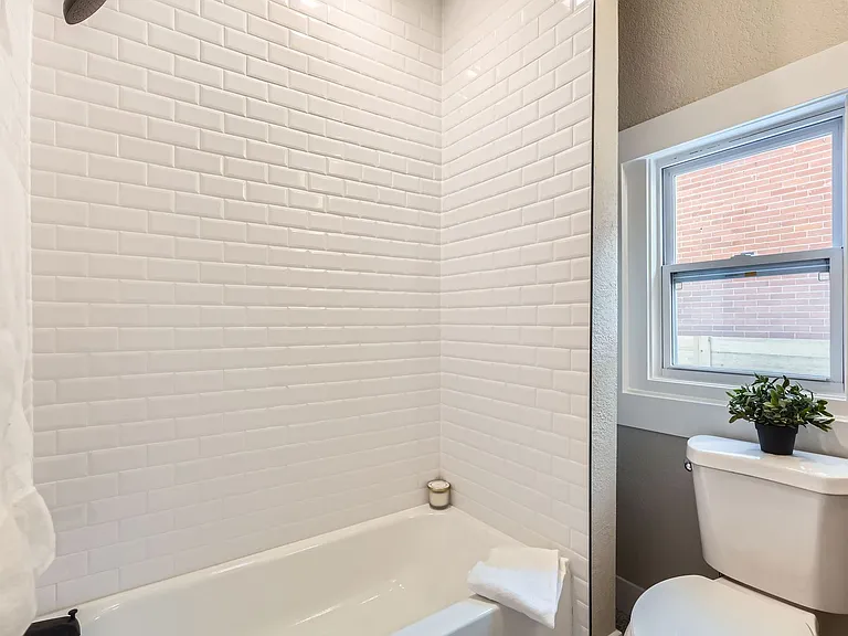 3120 N Race St — Photo 13