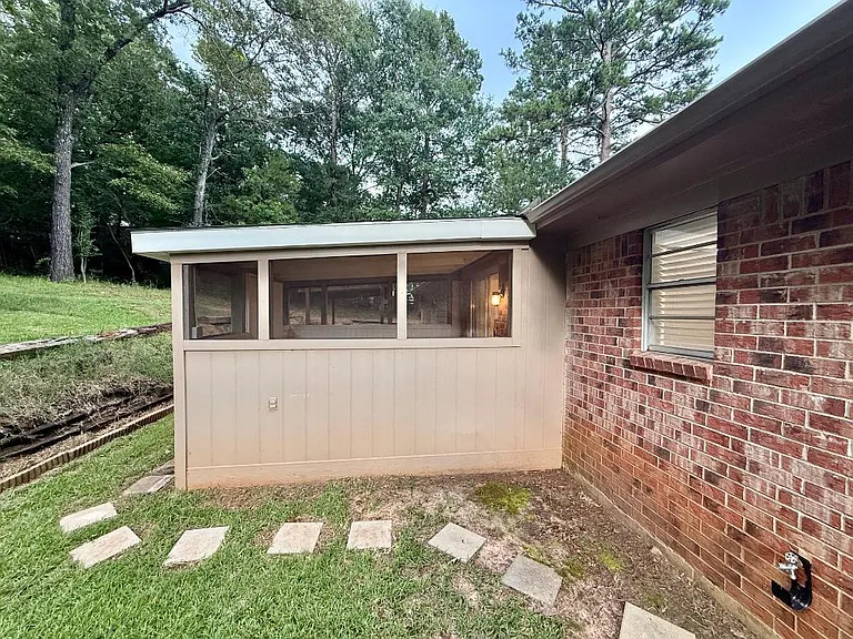 779 English Ln — Photo 16