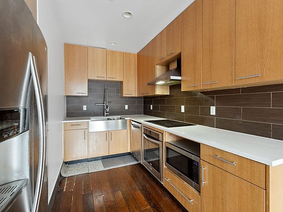 2nd image of 42-60 Crescent St #4E