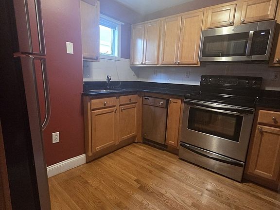 3rd image of 134 Boston St #1B