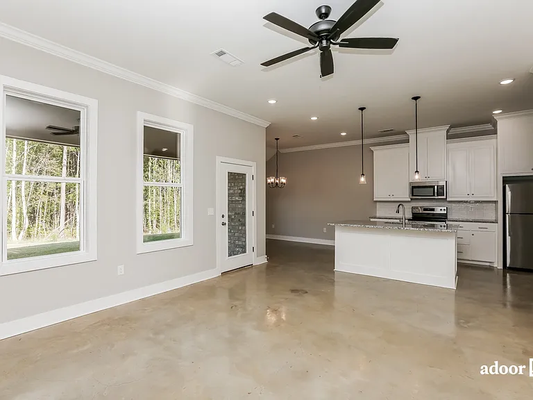 138 Shelby Mae Cir — Photo 4