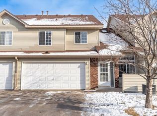2332 Oakridge Cir, Hudson, WI 54016