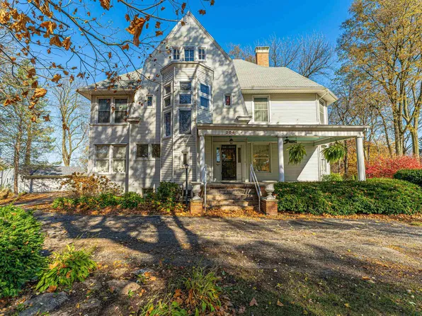 204 Lincoln Ave, Lincoln, IL 62656