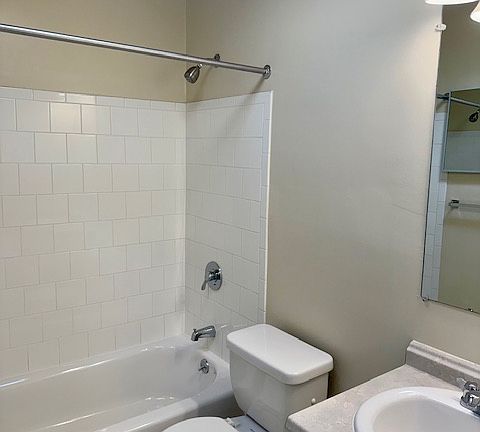 4th image of 2303 Terra Firma Rd #1