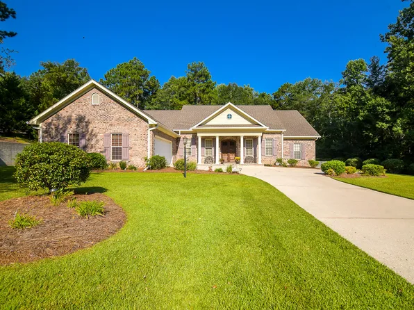 110 Shadow Lake Dr, Hattiesburg, MS 39402