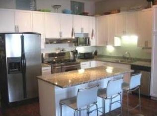3054 N Leavitt St, Chicago, IL 60618