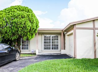 11341 NW 35th St, Sunrise, FL 33323
