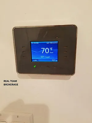 Rented by Real Team Brokerage | media 20