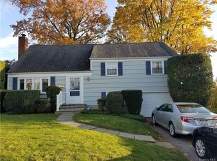 24 Tower Hill Dr, Port Chester, NY 10573
