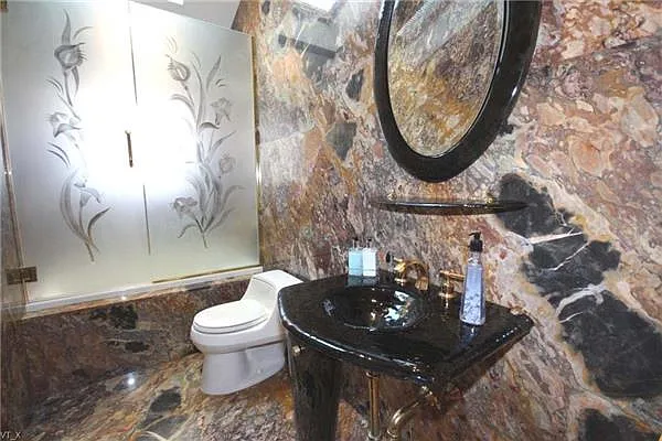 Sold by Bergen Basin Real Estate | media 9