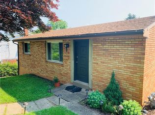 1677 Dunluce Dr, Pittsburgh, PA 15227