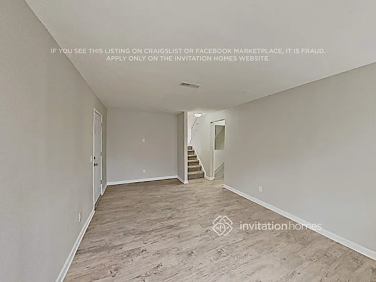 17523 E Grand Ave — Photo 8