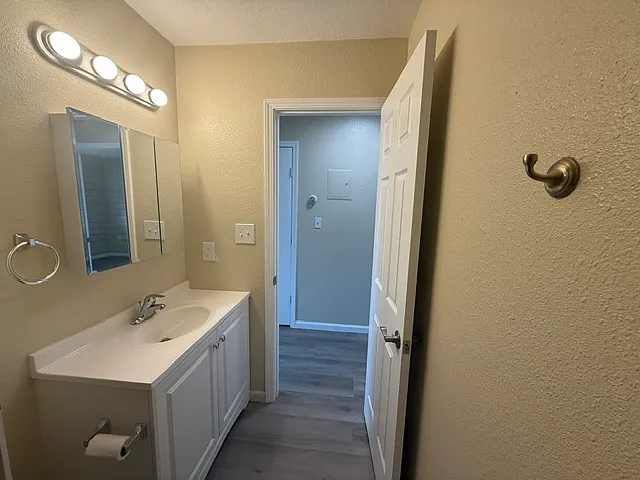 420 E Park St — Photo 5