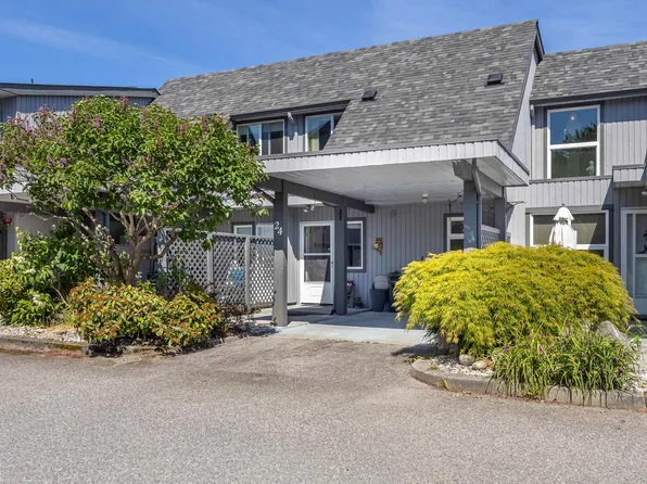 5761 Wharf Ave #24, Sechelt, BC V7Z 0L8