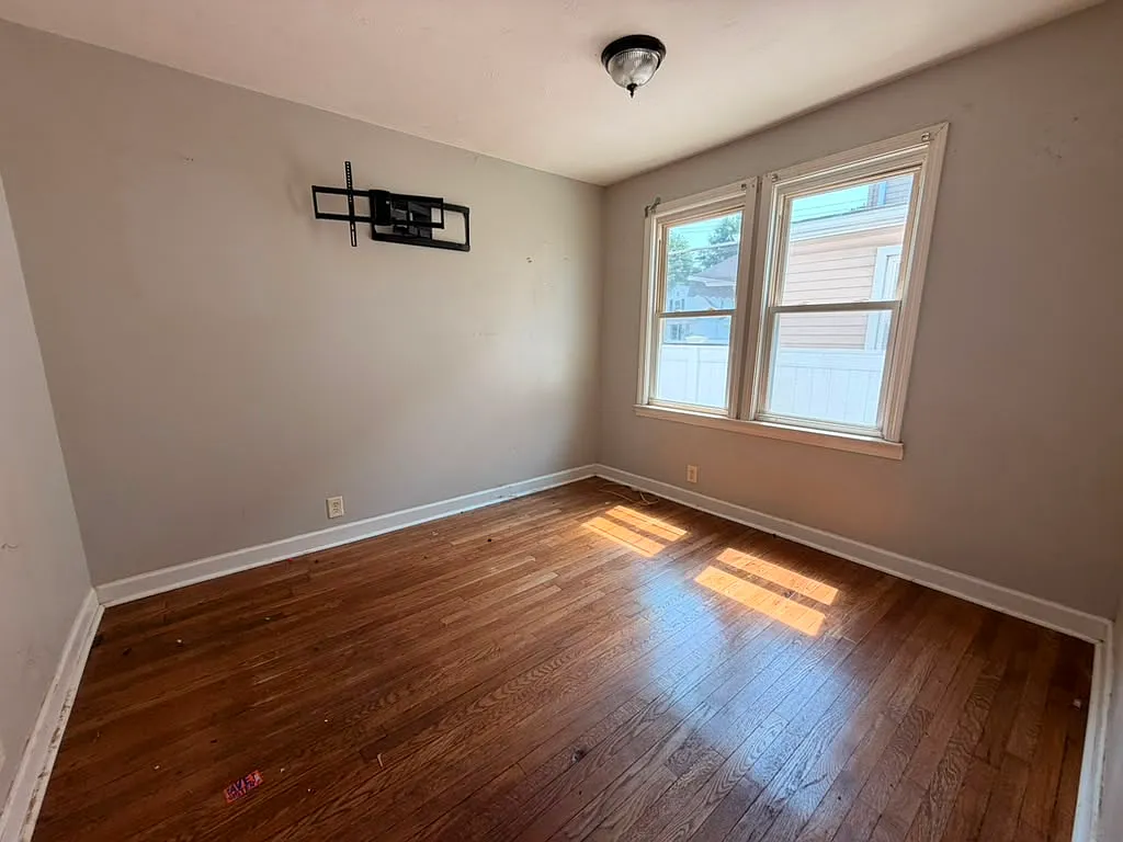 2 bed, $1,650 — Photo 3