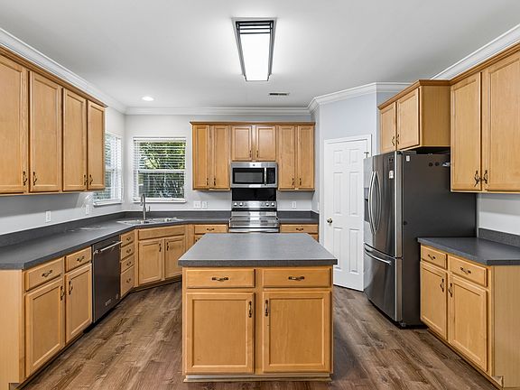 5th image of 4838 Rainer Dr