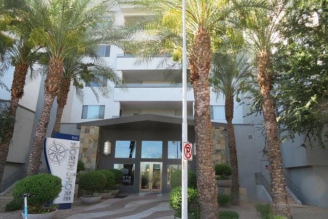 1st image of 945 E Playa Del Norte Dr