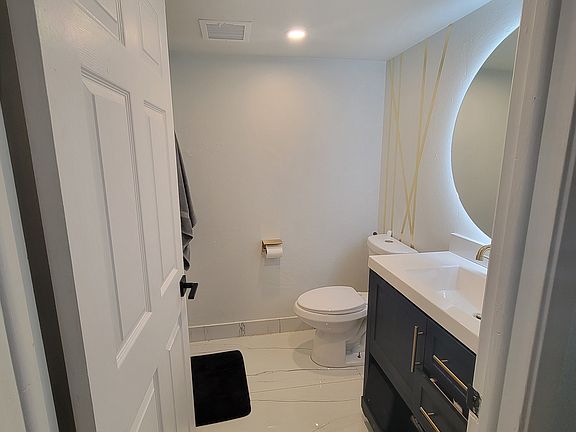 5th image of 9415 Fontainebleau Blvd APT 106