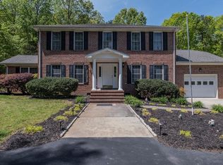 69 Alexander Dr, Bracey, VA 23919