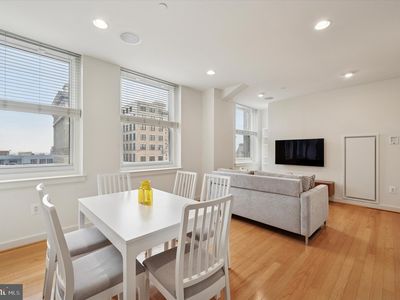 111 S 15th St APT 2207, Philadelphia, PA, 19102