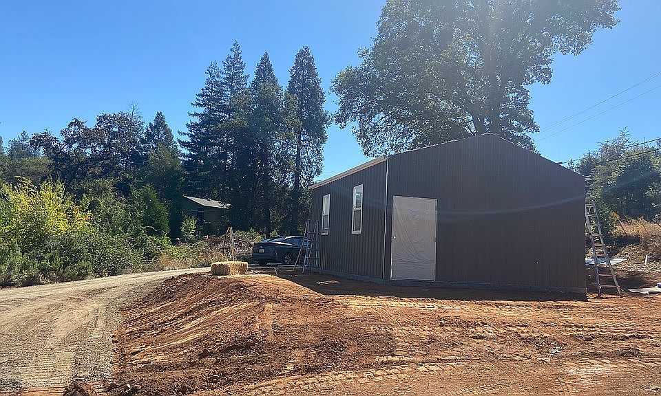 2nd image of 660 Crother Rd