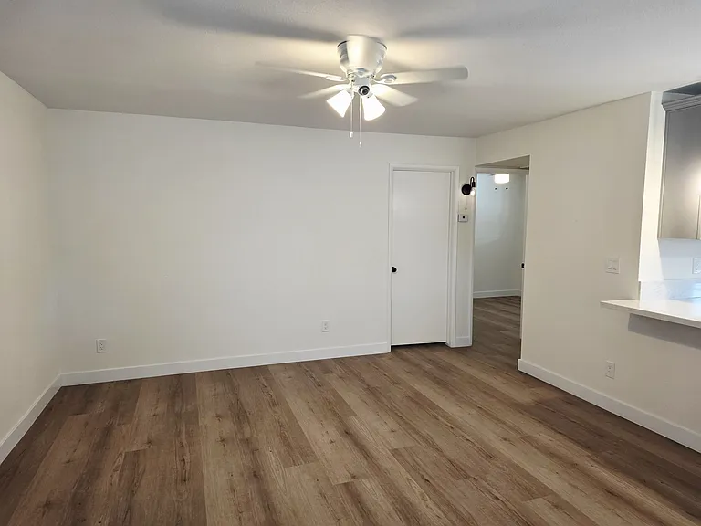 2313 E Harvard St #2 — Photo 3