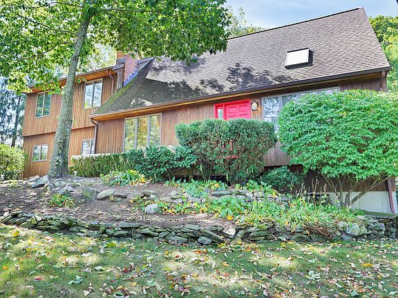 4 Grey Rock Dr Greenwich CT-large-028-024-035-1500x1000-72dpi.jpg