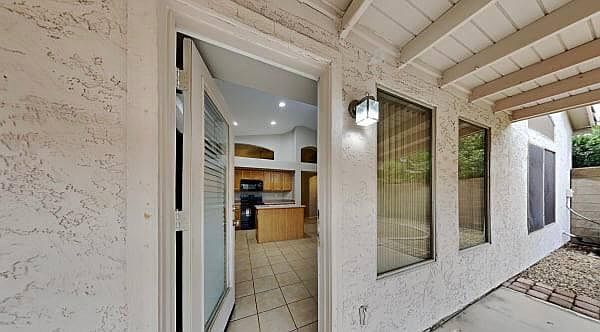 1st image of 1331 W Wahalla Ln