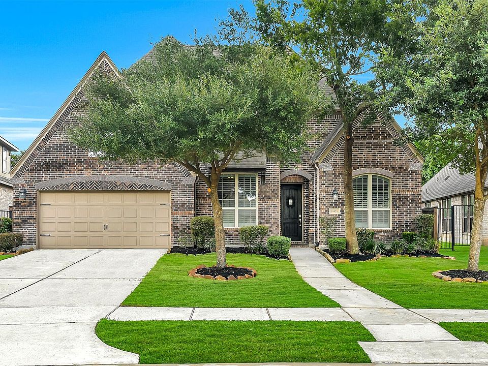 1st image of 16626 Whiteoak Canyon Dr