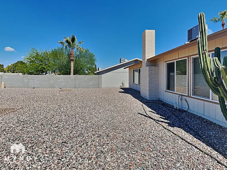 4250 E Kiowa St — Photo 30