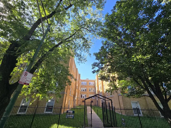 (undisclosed Address), Chicago, IL 60625